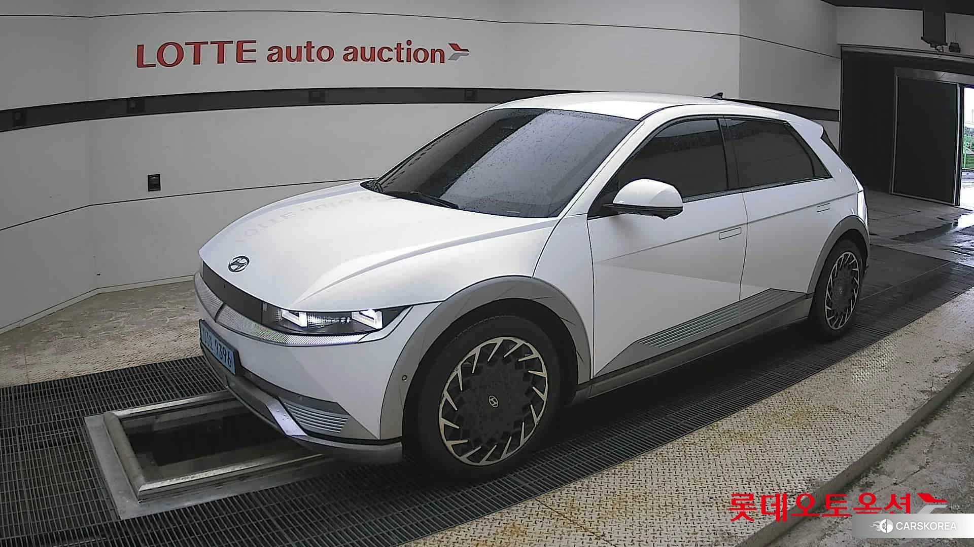 Hyundai IONIQ 5 2022 Atlas White из Кореи, фото 4