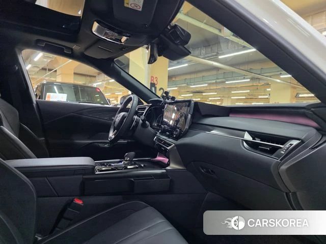 Lexus RX500h 5th generation 2025 Белый из Кореи, фото 4