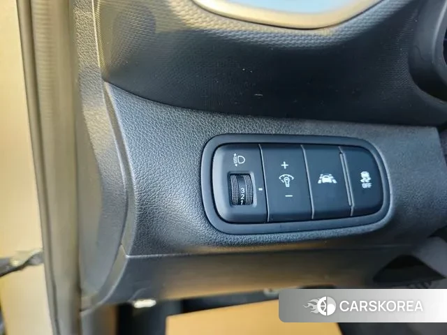 Hyundai Venue 2020 Жемчужный цвет из Кореи, фото 4