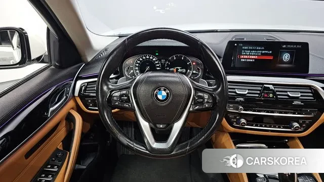 BMW 5 Series (G30) 2018 Белый из Кореи, фото 4