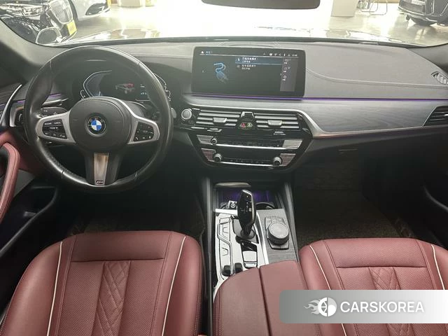 BMW 5 series PHEV 2021 Серебристо-серый из Китая, фото 4