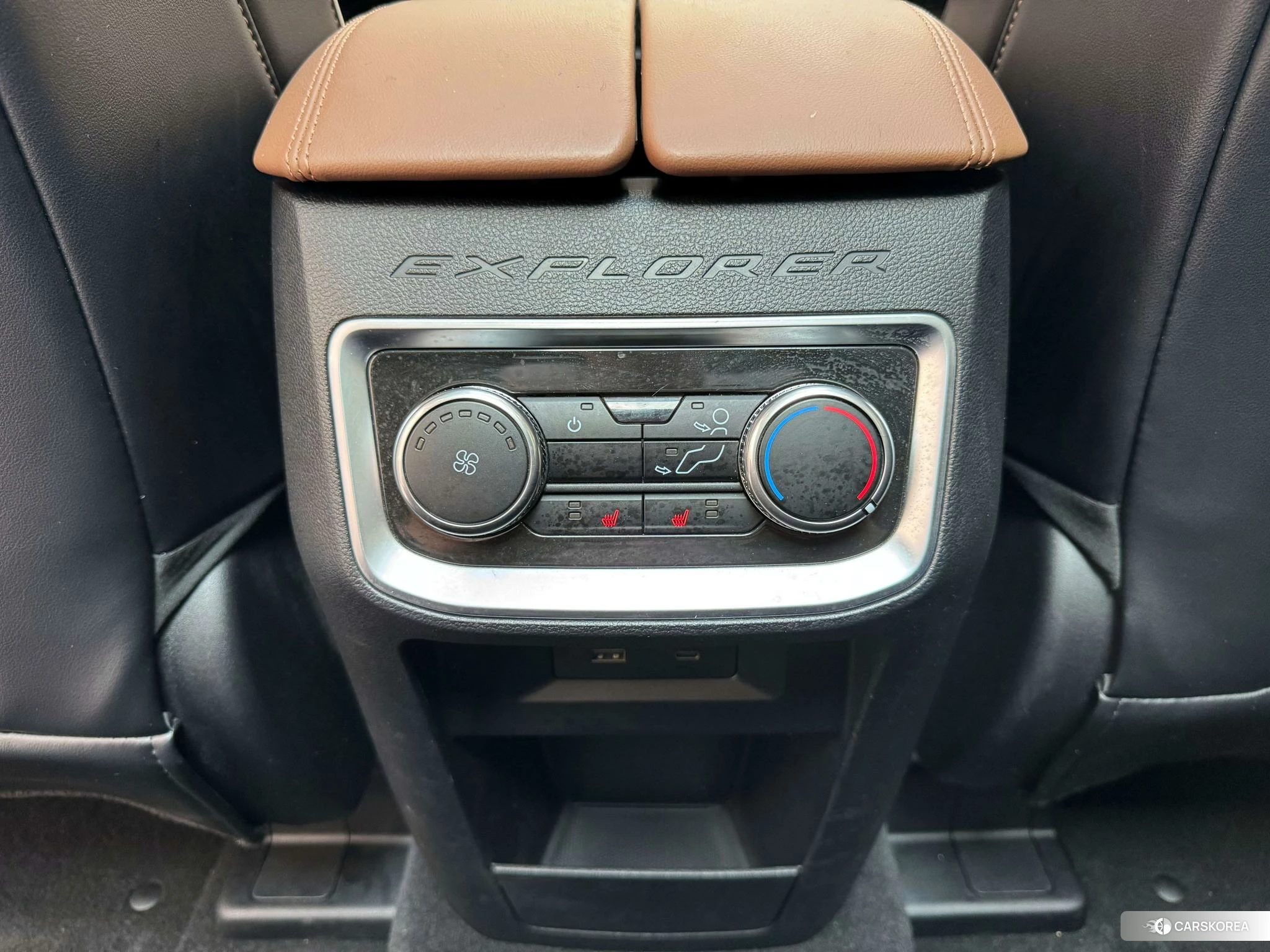 Ford Explorer 2022 Черный из Китая, фото 4