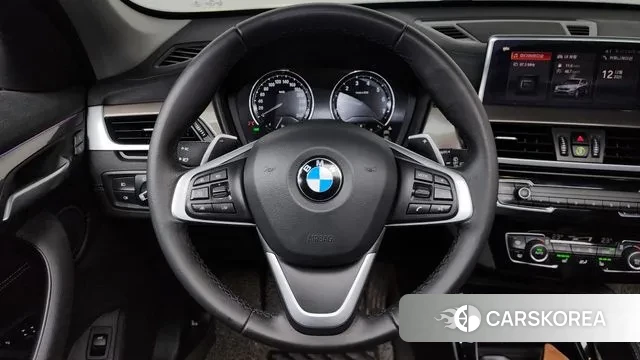 BMW X1 (F48) 2021 Черный из Кореи, фото 4