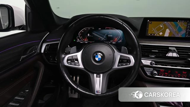 BMW 5 Series (G30) 2020 Белый из Кореи, фото 4