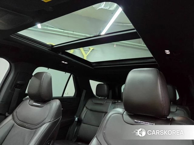 Ford Explorer 6th Generation 2025 Серый из Кореи, фото 4