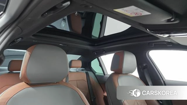 BMW 5 Series (G60) 2025 Белый из Кореи, фото 4