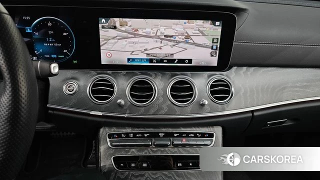 Mercedes-Benz E-Class W213 2022 Серебряный из Кореи, фото 4