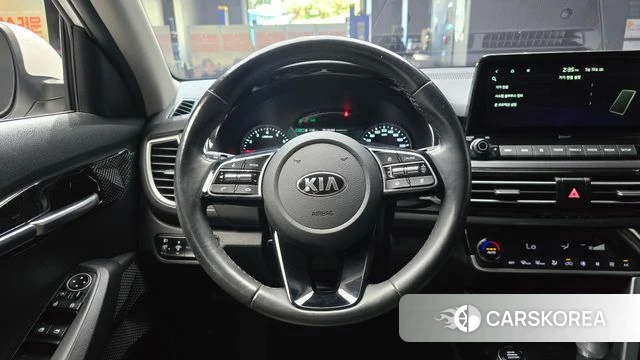 Kia Seltos 2020 Белый из Кореи, фото 4