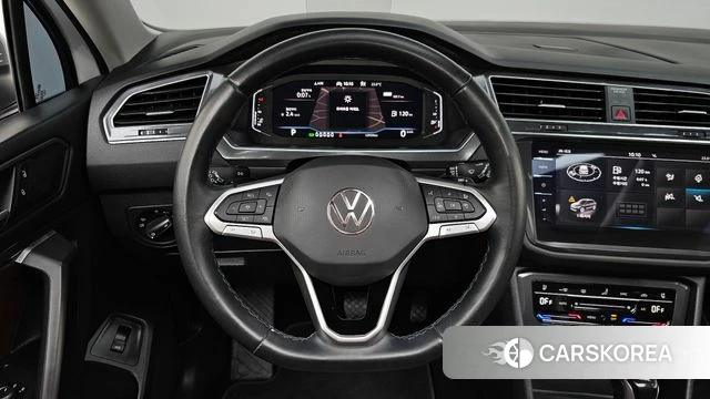 Volkswagen Tiguan Allspace 2022 Белый из Кореи, фото 4