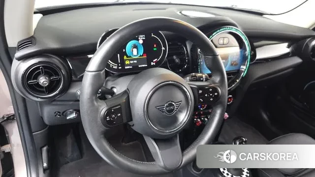 Mini Cooper 2023 Песочный из Кореи, фото 4