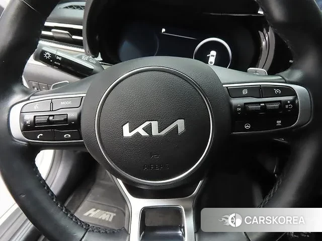 Kia K5 3rd generation 2023 Белый из Кореи, фото 4