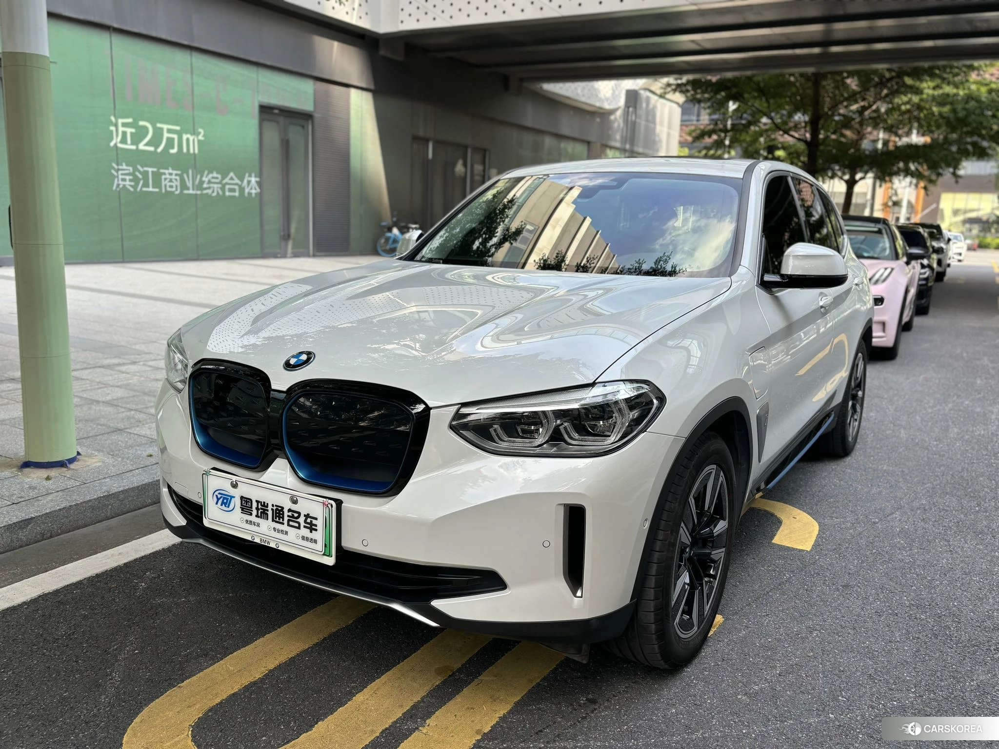 BMW iX3 2021 Белый из Китая, фото 4