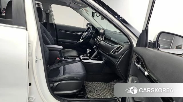 Kia Seltos 2020 Белый из Кореи, фото 4