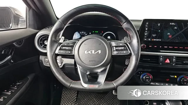 Kia The New K3 2nd generation 2022 Белый из Кореи, фото 4