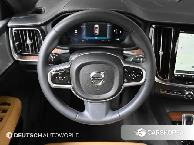 Volvo V60 Cross-Country 2nd Generation 2022 Синий из Кореи, фото 4