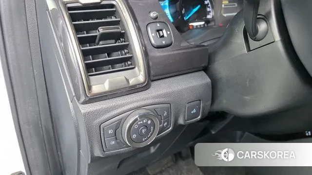 Ford Ranger 3rd Generation 2021 Белый из Кореи, фото 4