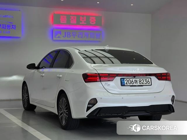 Kia The New K3 2nd generation 2021 Белый из Кореи, фото 4