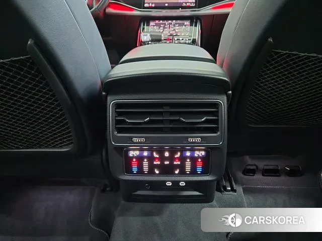 Audi Q8 (4M) 2022 Белый из Кореи, фото 4