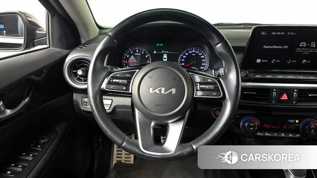 Kia The New K3 2nd generation 2023 Черный из Кореи, фото 4