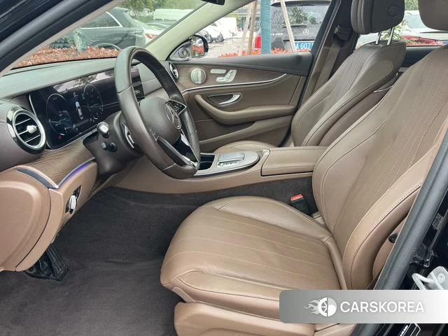 Mercedes-Benz E-class 2023 Черный из Китая, фото 4