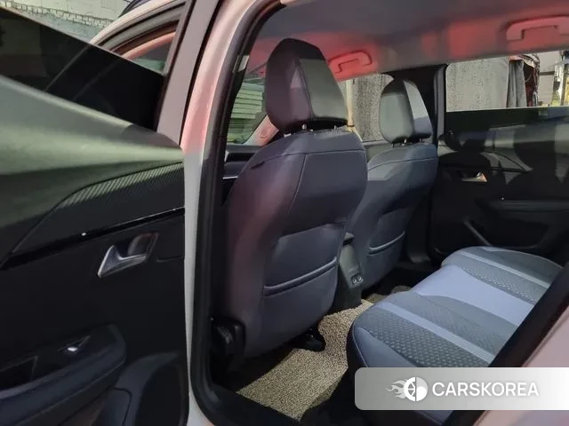 Peugeot 2008 Second generation 2021 Белый из Кореи, фото 4