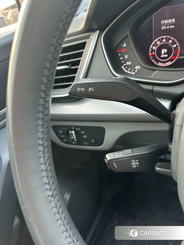 Audi Q5L 2020 Синий из Китая, фото 4