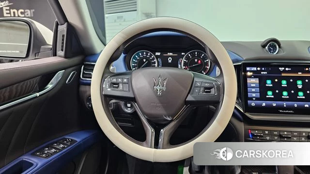 Maserati Ghibli 2022 Белый из Кореи, фото 4