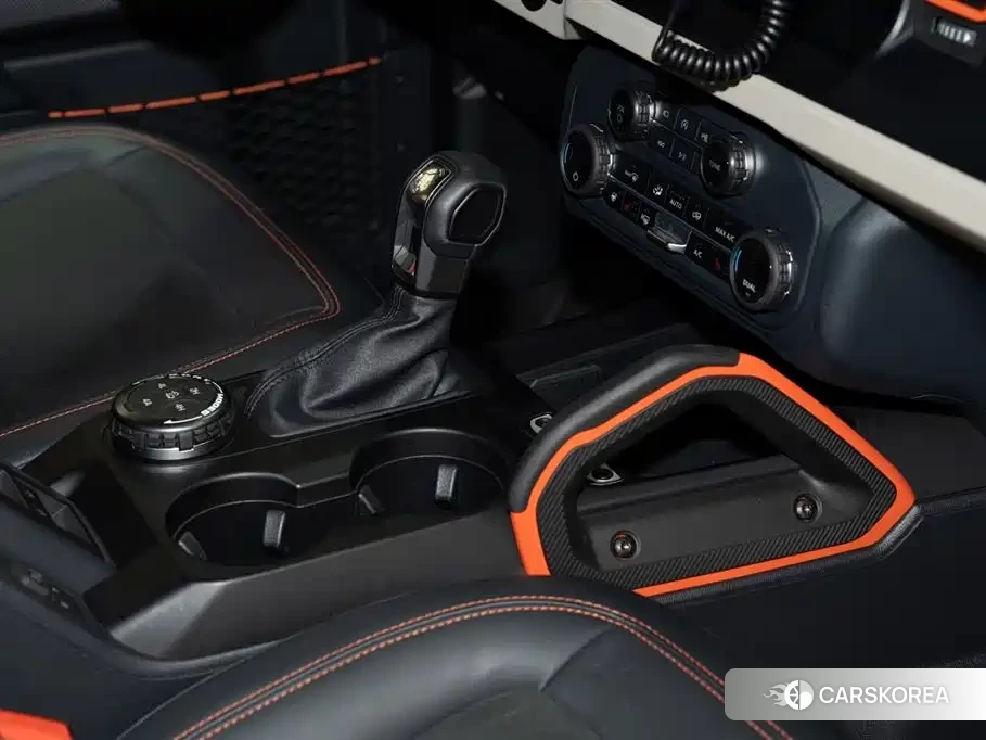 Ford Mustang 2025 Белый из Китая, фото 4