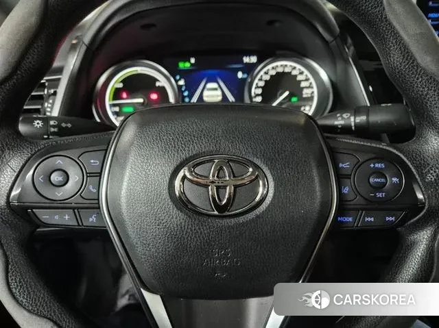 Toyota Camry (XV70) 2023 Серый из Кореи, фото 4