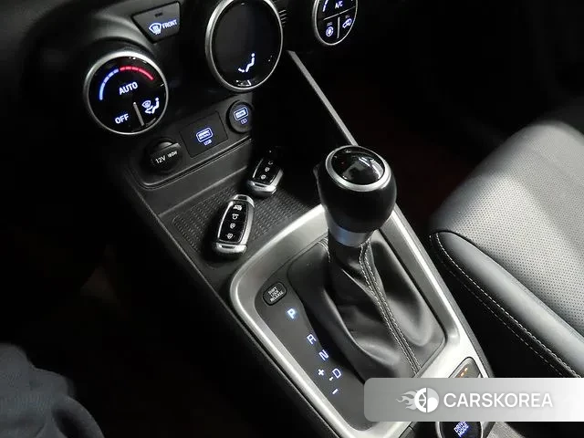 Hyundai Venue 2021 Красный из Кореи, фото 4