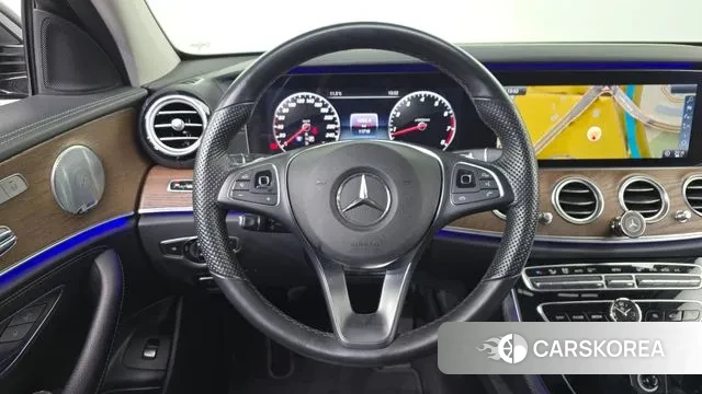 Mercedes-Benz E-Class W213 2018 Черный из Кореи, фото 4
