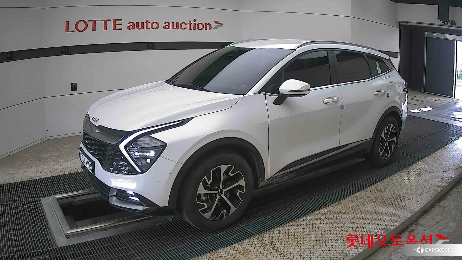 Kia Sportage Hybrid 2023 Snow White Pearl (optional) из Кореи, фото 4