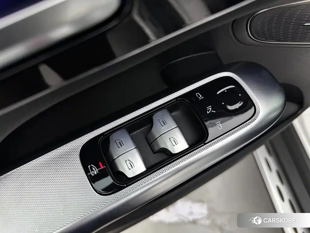 Mercedes-Benz GLC 2023 Белый из Китая, фото 4