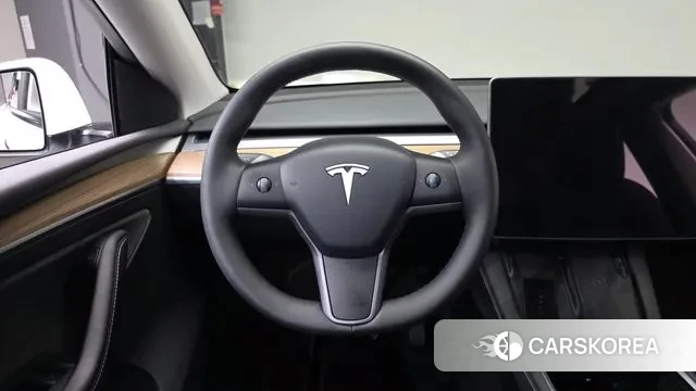 Tesla Model Y 2024 Белый из Кореи, фото 4
