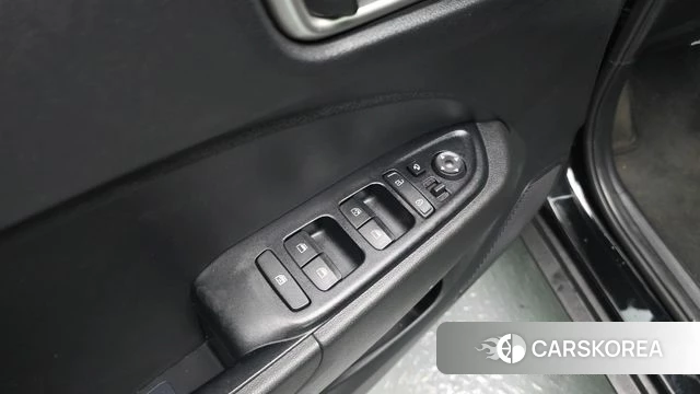 Hyundai Venue 2020 Черный из Кореи, фото 4
