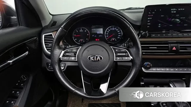 Kia Seltos 2020 Серый из Кореи, фото 4