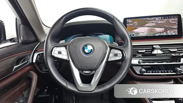 BMW 5 Series (G30) 2021 Белый из Кореи, фото 4