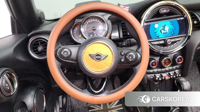 Mini Cooper Convertible 2019 Белый из Кореи, фото 4