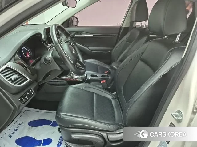 Kia Seltos 2020 Белый из Кореи, фото 4