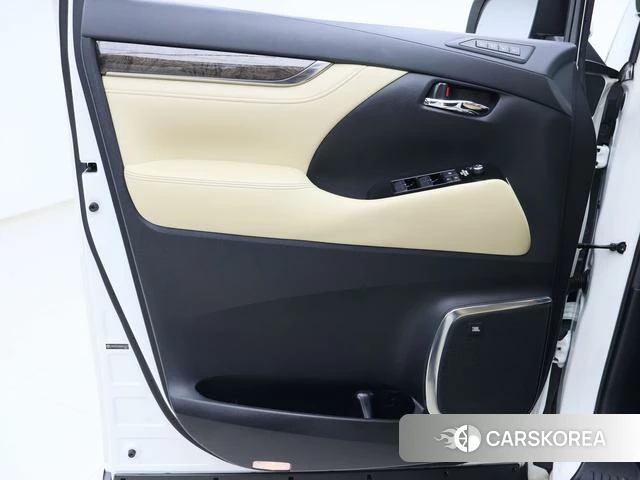 Toyota Elfa 2021 Белый из Китая, фото 4