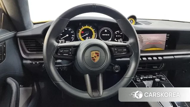 Porsche 911(992) 2022 Желтый из Кореи, фото 4