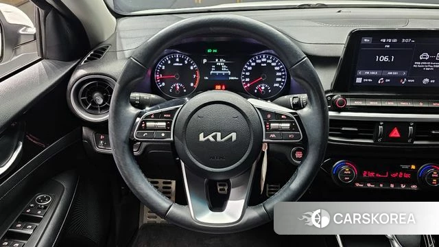 Kia The New K3 2nd generation 2022 Белый из Кореи, фото 4
