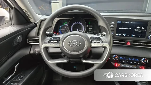 Hyundai Avante Hybrid (CN7) 2022 Белый из Кореи, фото 4
