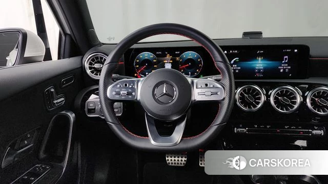 Mercedes-Benz A-Class W177 2022 Белый из Кореи, фото 4