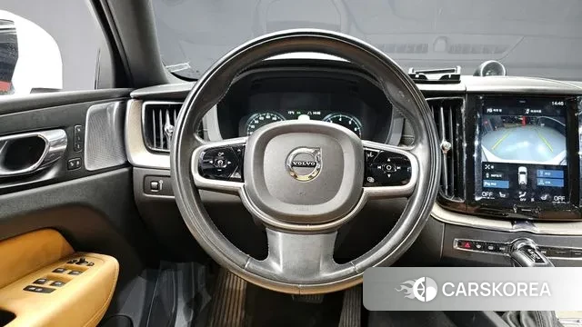 Volvo XC60 second Generation 2018 Белый из Кореи, фото 4