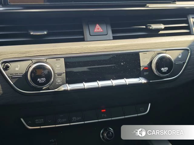 Audi A4L 2024 Белый из Китая, фото 4