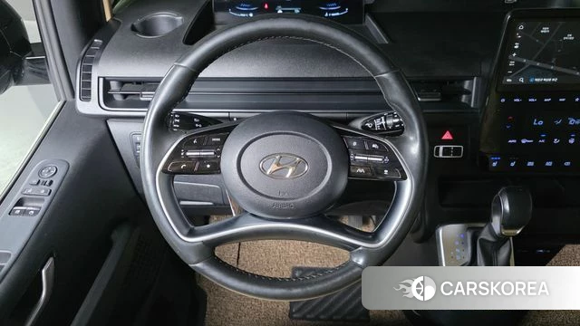 Hyundai Staria 2022 Серый из Кореи, фото 4