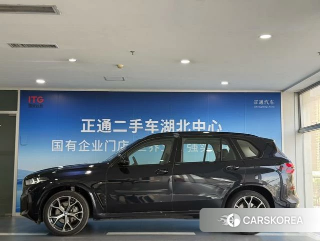 BMW X5 2025 Черный из Китая, фото 4