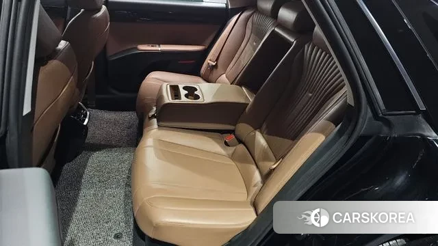 Hyundai Grandeur Hybrid (GN7) 2023 Черный из Кореи, фото 4