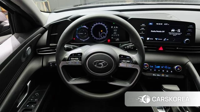 Hyundai Avante Hybrid (CN7) 2021 Серебристо-серый из Кореи, фото 4